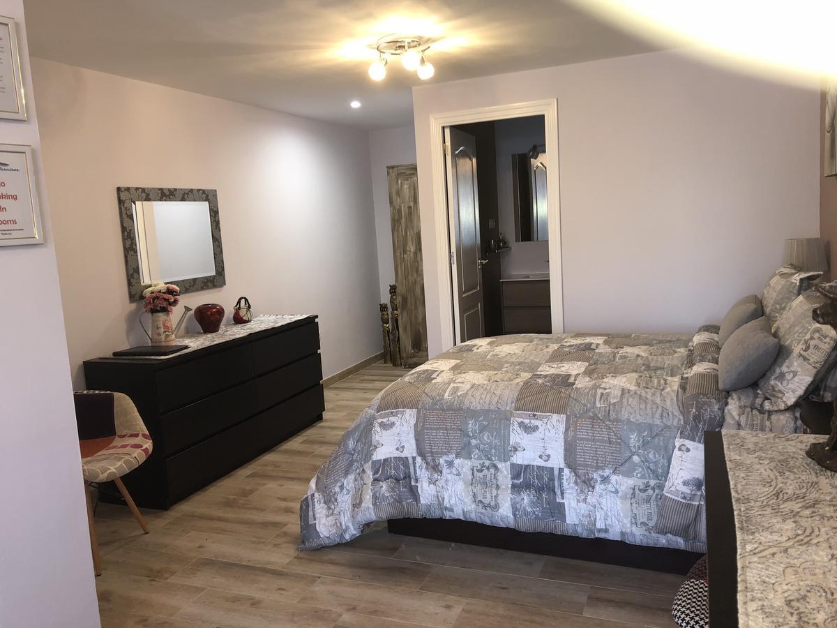 Villa Paraisos Фуeнхирола Екстериор снимка